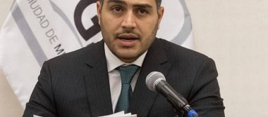 Sale del hospital Omar García Harfuch tras atentado