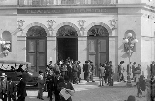 Saliendo de sesión.