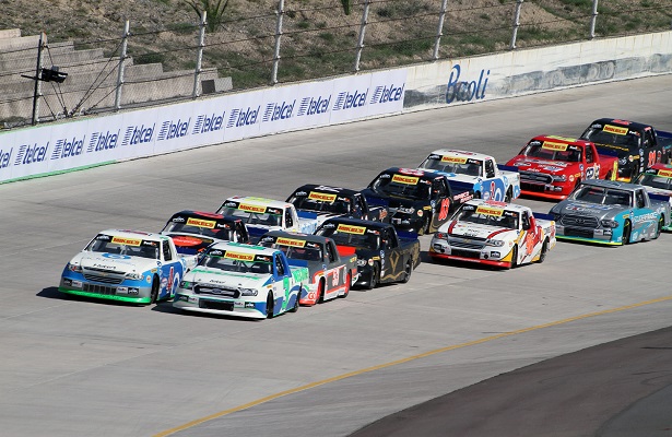 El campeonato de las Mikel´s Trucks se encuentra muy peleado luego de la primera mitad, teniendo al representante queretano Sergio Martínez en el séptimo sitio.