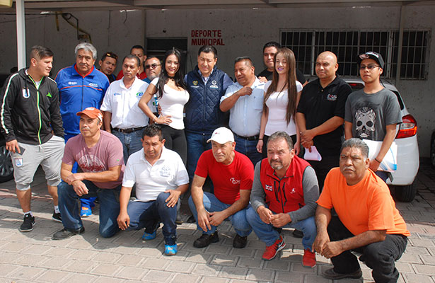 LOS REPRESENTANTES de los equipos participantes en el Torneo Interbarrios de la Divina Pastora, se reportaron ya listos para el inició de la competencia, que será el 25 de julio.