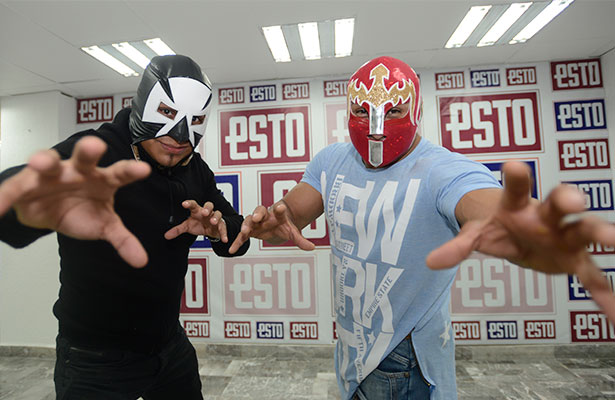 Nota-LuchaLibre-valiente-espanto