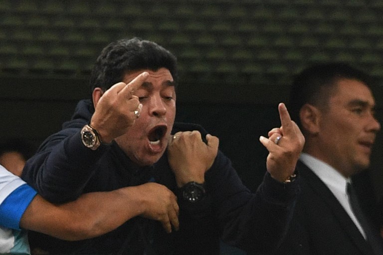 Maradona ofrece recompensa para encontrar al responsable de difundir su