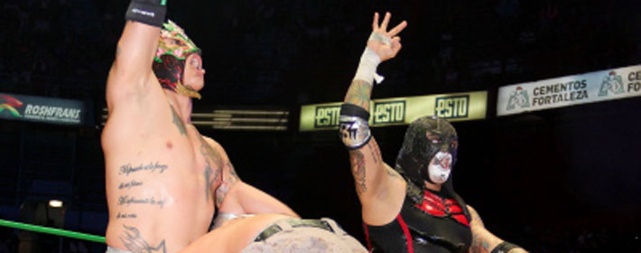 pag-22-Lucha-Brothers