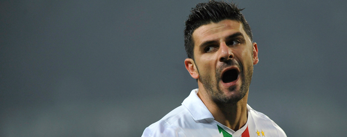 2010-11-13T120000Z_1013951716_GM1E6BE0C2Q01_RTRMADP_3_SOCCER-ITALY