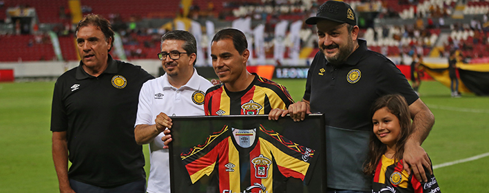 Omar Bravo