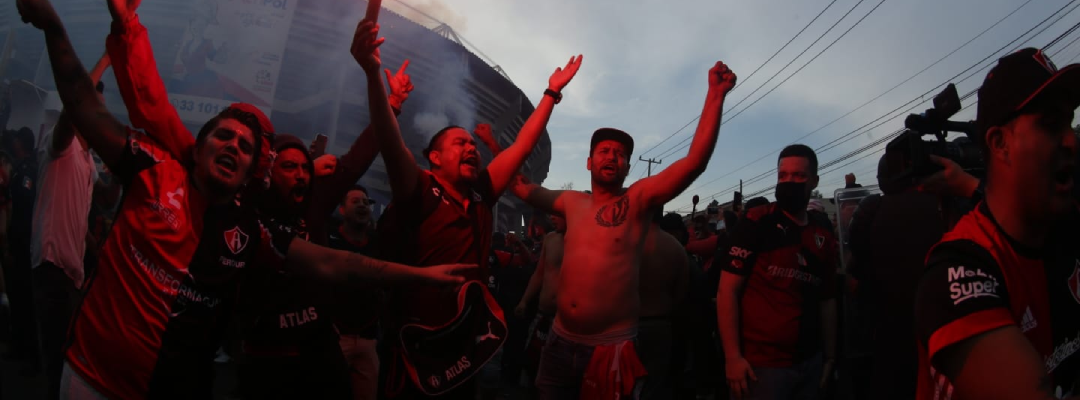 Aficionados de Atlas abarrotaron las calles de Guadalajara ¡Fiesta rojinegra!