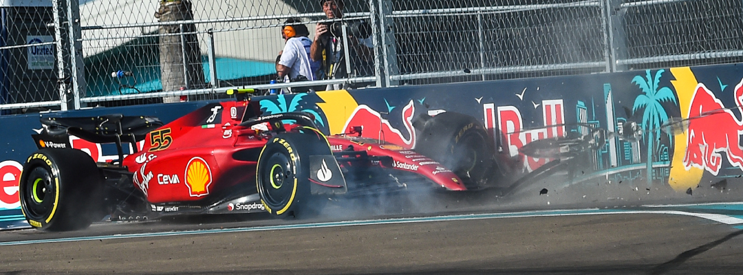 Carlos Sainz se estrelló en segunda práctica