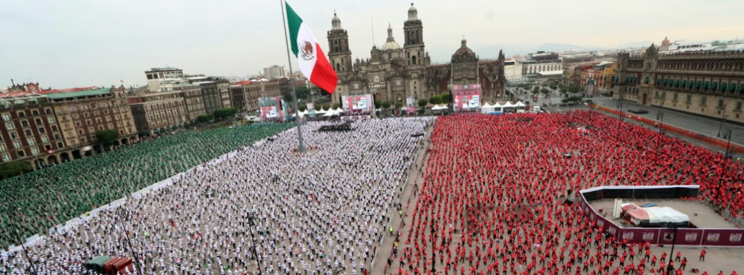 CLASE MASIVA DE BOX EN ZÓCALO ROMPE RÉCORD