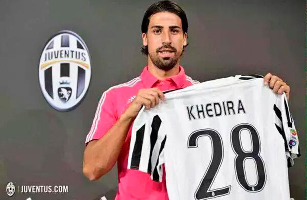 Camiseta Juventus SAMI KHEDIRA Camiseta Juventus SAMI KHEDIRA