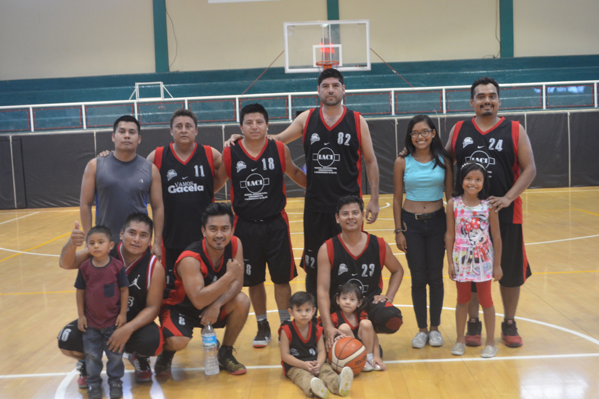 WARRIORS aplastó a sus rivales en juegos de preparación.