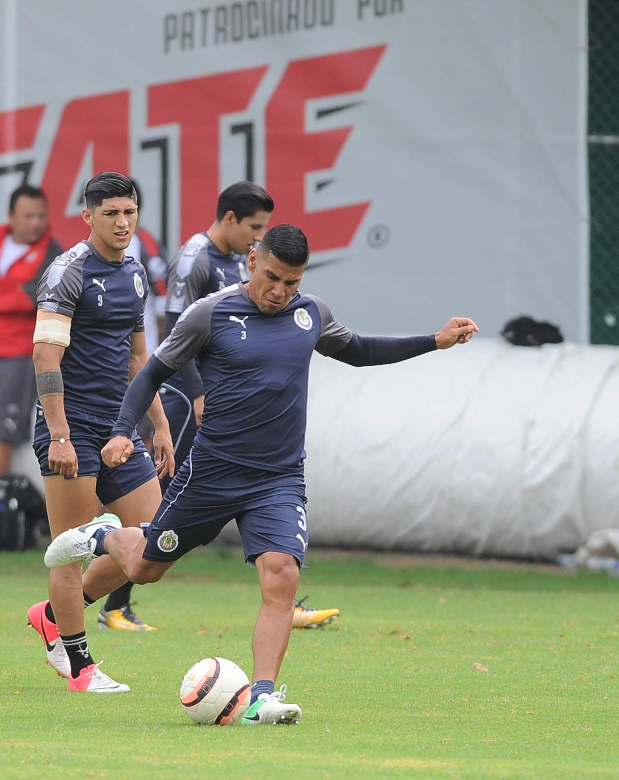 CARLOS Salcido con toda la experiencia que lo precede sabe lo que significa enfrentar a los Zorros.