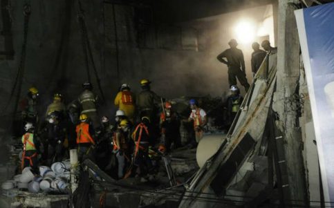 Suman 326 personas fallecidas por sismo: Protección Civil