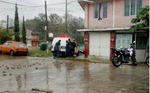 Lo encuentran muerto en su casa