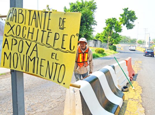 Banobras realizará un estudio de factibilidad en las casetas de Xochitepec para determinar la reducción del peaje. Foto: FROYLÁN TRUJILLO