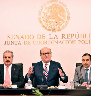 Graco ramírez compareció ayer en el Senado por el tema del socavón en el Paso Exprés. Foto: Daniel Galeana / EL SOL DE MÉXICO