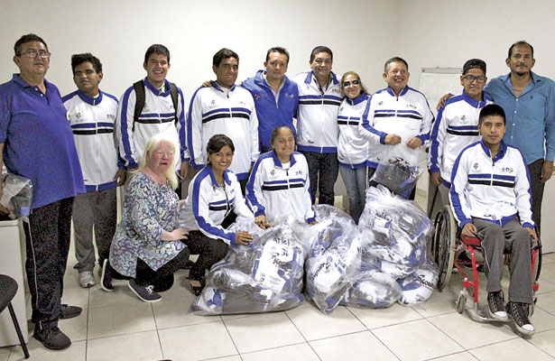 Los deportistas paralímpicos se mostraron contentos y agradecidos con el trato que ha tenido Álvarez Manilla hacia ellos.