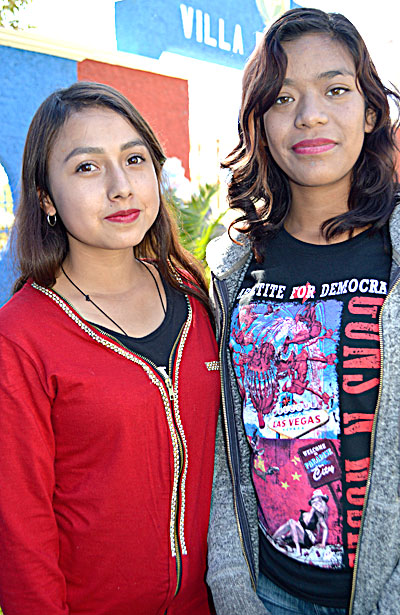 NUEVO IDEAL, Dgo. (OEM).- Cinthia Berenice Chávez González y Rosa María de la Cruz Mata, jovencitas que el día de hoy nos regalan su bella y juvenil presencia.