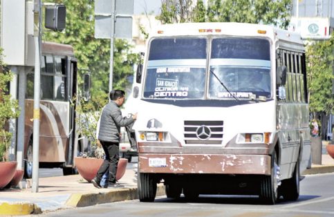 Rechazan ITD y UJED alza al transporte