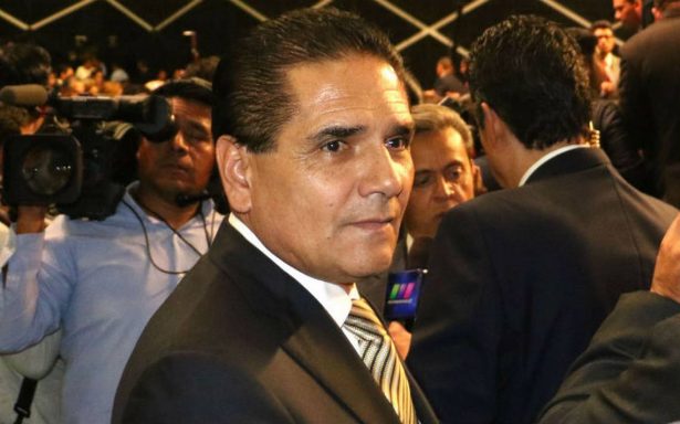 PRD inicia suspensión de derechos partidistas de Silvano Aureoles