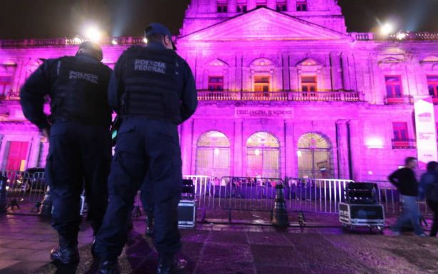 Despliegan operativo de seguridad en inmediaciones de Palacio de Minería