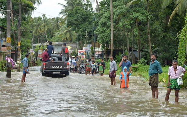 Suman 324 muertos por inundaciones en Kerala, India