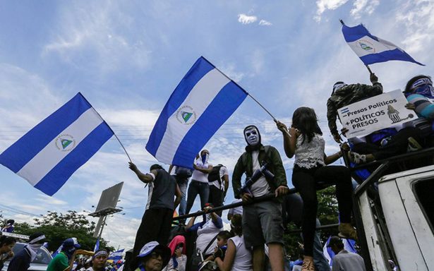 Miles de nicaragüenses salen a la calle desafiando nueva ley contra manifestaciones