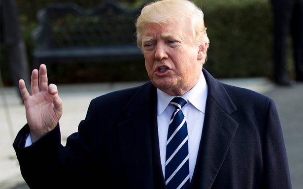 Corte Suprema de EU avala implementación del veto migratorio de Trump