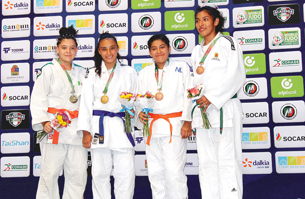MARCELA García (cinta azul) es campeona olímpica de Hidalgo. Foto: Sol de Hidalgo.