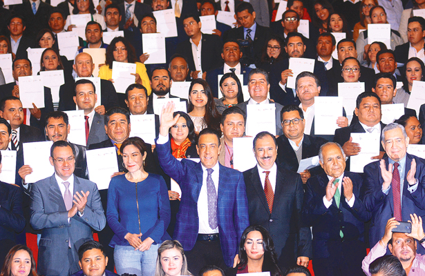 El 21% de alcaldes solo tiene primaria