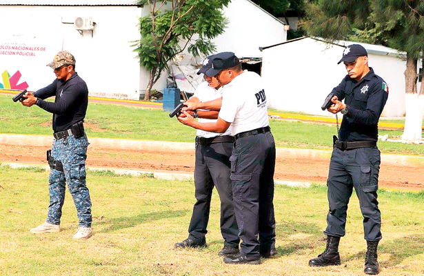 Destacan instructores en curso internacional