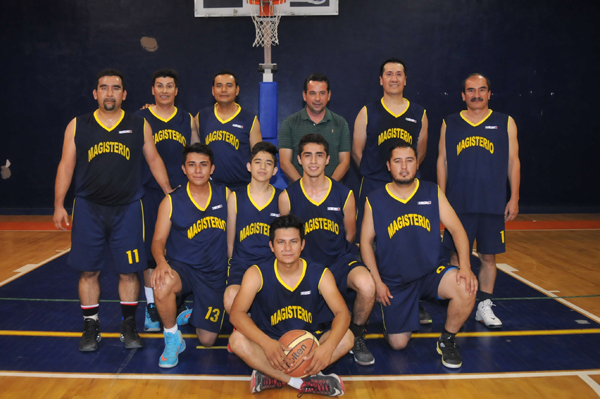 Magisterio, con todos los honores, se corona campeón del Torneo de la Liga Premier de Basquetbol de Irapuato, AC, en la categoría Premier Oro. Foto: Juan Medel / El Sol de Irapuato