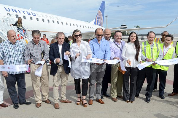 Recuperan vuelo de Houston y Chicago