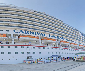 Suman 48 cruceros y 176,000 visitantes