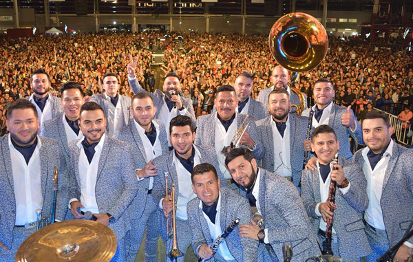 Charly Pérez, vocalista de Banda El Recodo dice adiós. (Instagram)