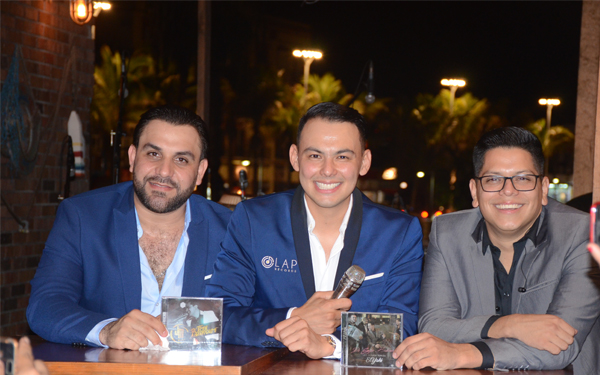 El talentoso cantante, “El Yaki”, presenta su disco debut como solista