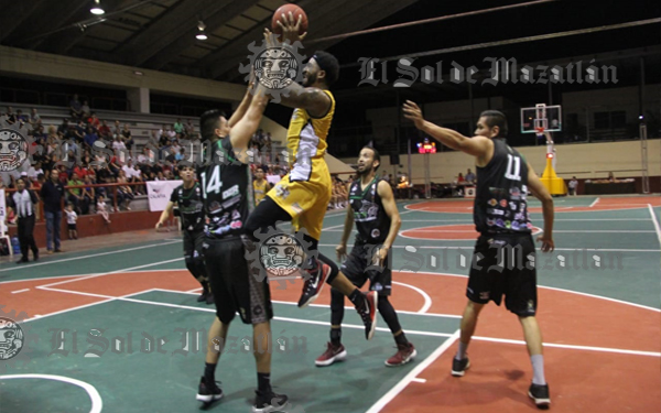 Tiene debut soñado Fortaleza 31 en Mazatlán