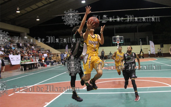 Tiene debut soñado Fortaleza 31 en Mazatlán