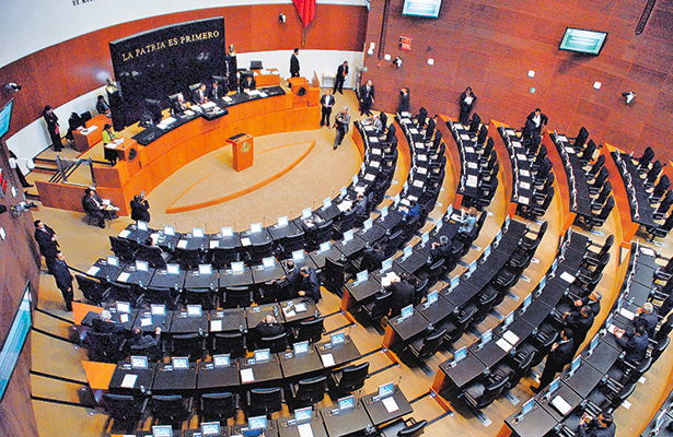 cada senador fue 7 millones 77 mil 365.82 pesos más caro que un diputado federal.