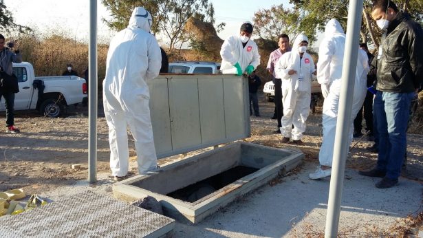 La Fiscalía de Morelos entrega otro cuerpo a sus familiares recuperado de las fosas en Morelos. Foto: El Sol de Cuautla