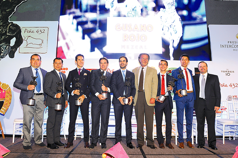 EL GRUPO de galardonados.