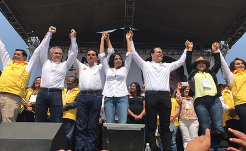 Zepeda convocó a que le ayuden “a convencer a la gente”.