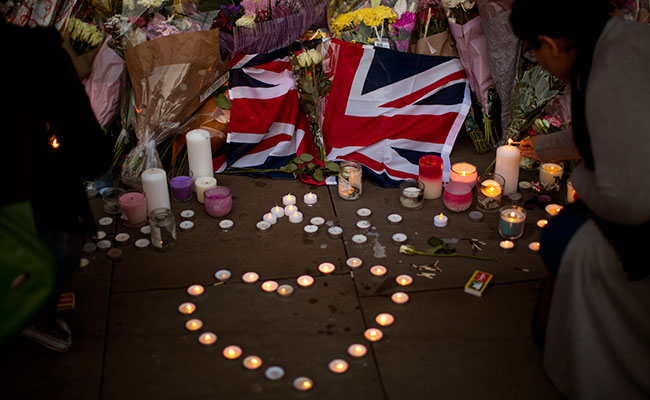 Atentado en el concierto de Ariana Grande dejó 22 muertos. Foto: AP