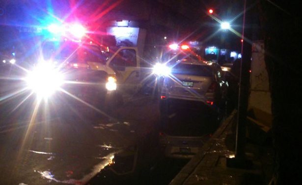 Atropella a policías para evitar retén; deja a una con muerte cerebral
