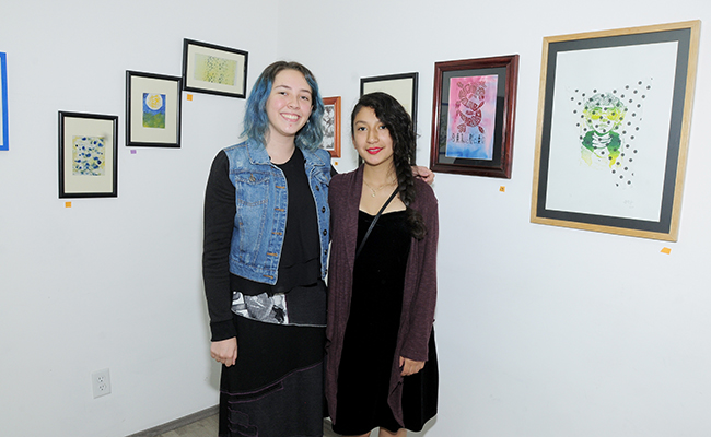 MURIEL URIBE y Ana Laura Olguín
