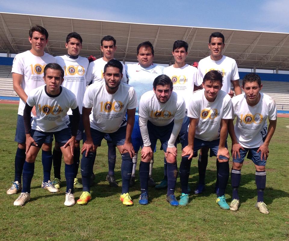 Un cuadro con futbolistas que no superan los 26 años de edad. (Foto: Óscar Tapia campos)