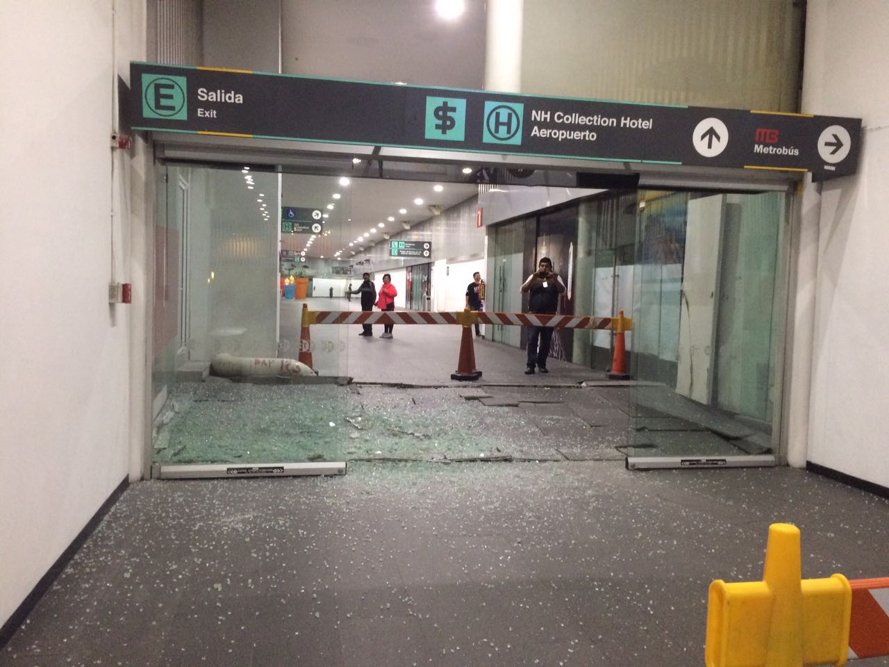 Severos daños, también en el Aerpuerto de la CDMX.