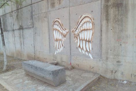 Bellos murales lucen en el parque lineal.