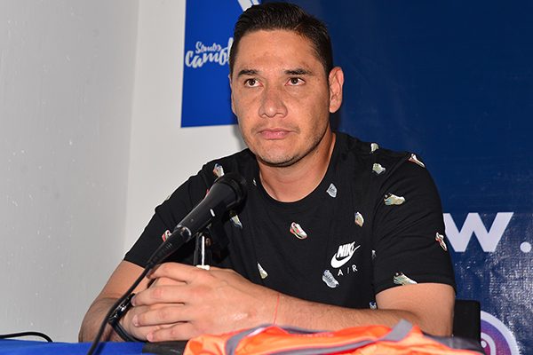 Moisés cuenta las horas para debutar con Puebla