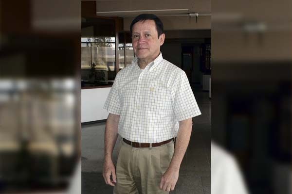 Publicará Springer cuarto libro a un investigador de la BUAP