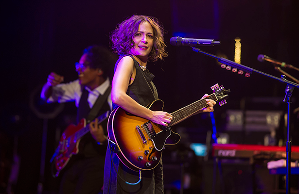 Con su gira “Hasta la raíz”, este 2 de junio la cantante mexicana dará muestra de su gran talento. Foto: Notimex